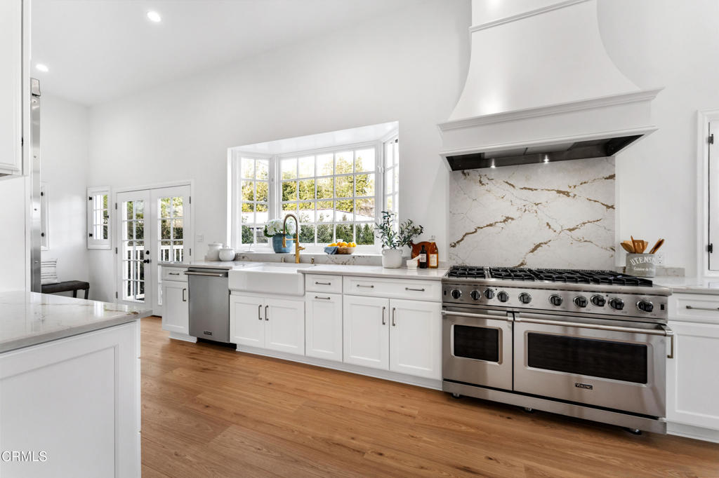 1300 N Holliston Avenue