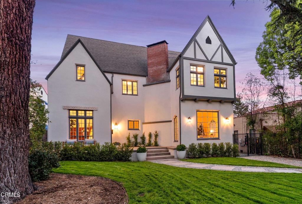 1300 N Holliston Avenue