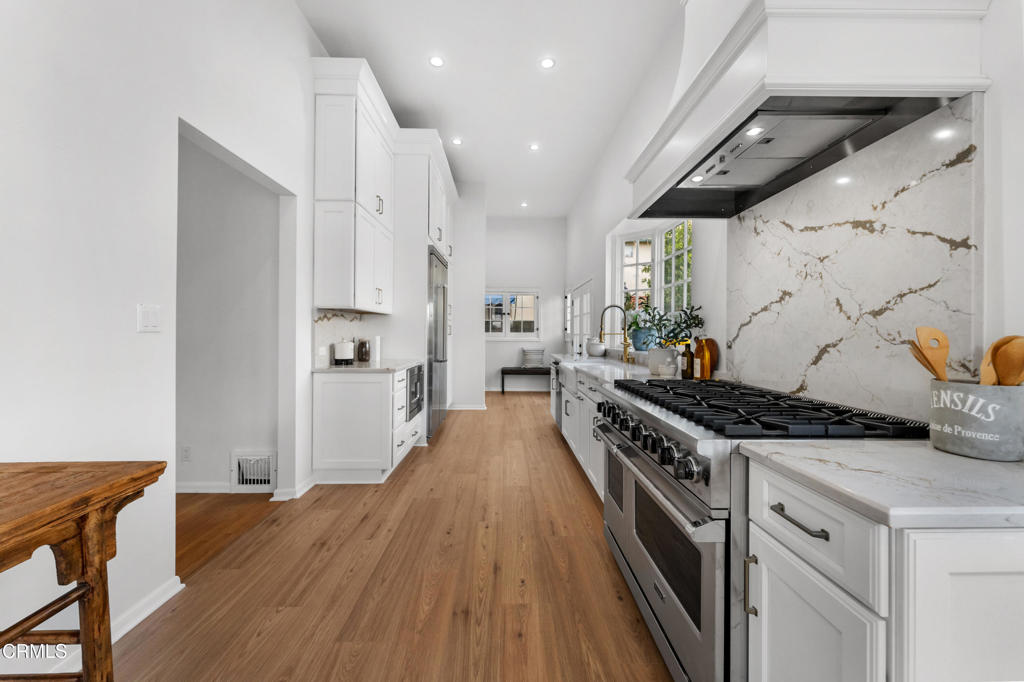 1300 N Holliston Avenue