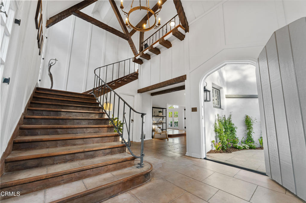 1300 N Holliston Avenue