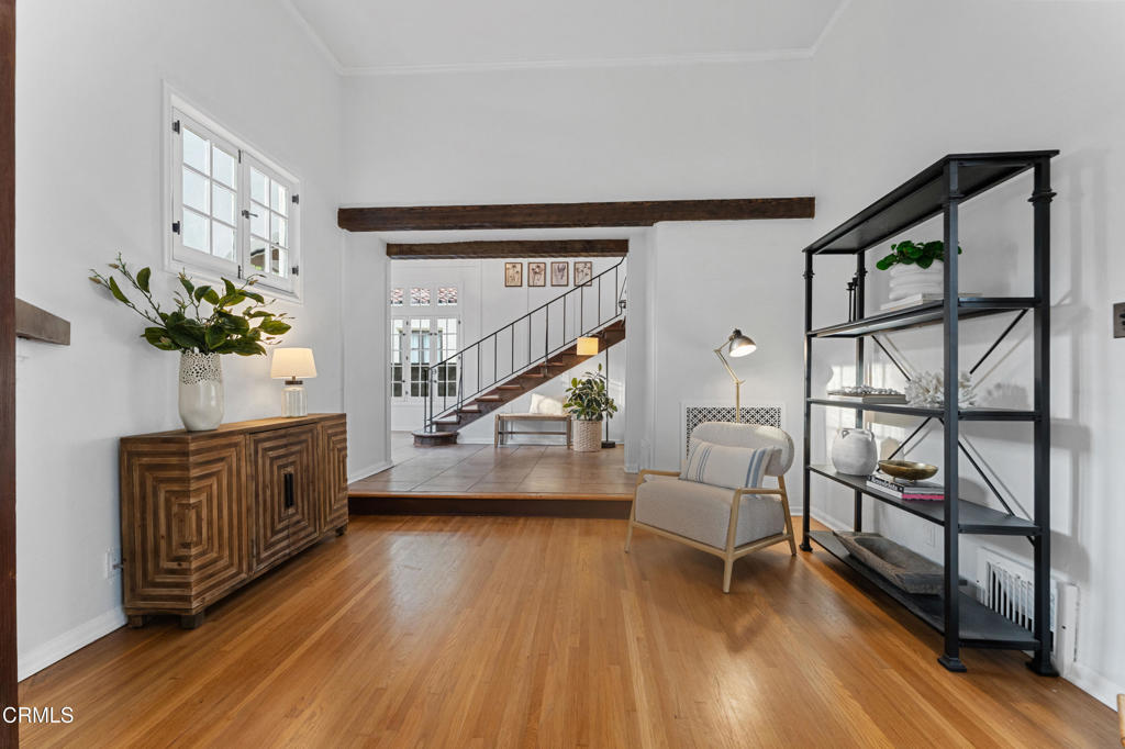 1300 N Holliston Avenue