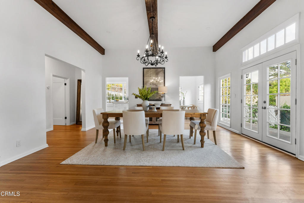 1300 N Holliston Avenue