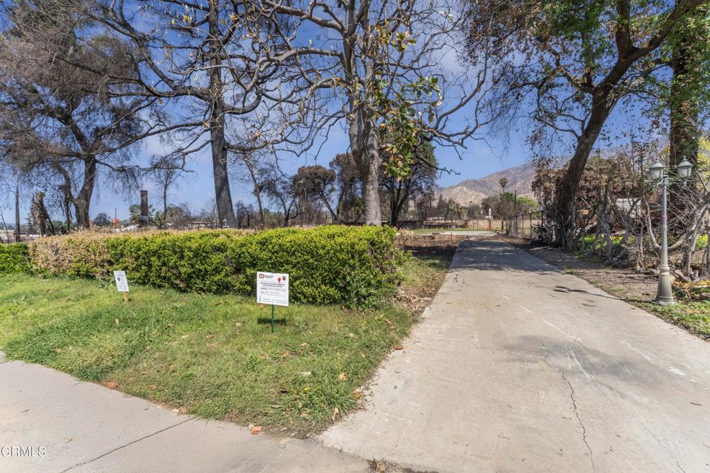 1049 E Calaveras Street