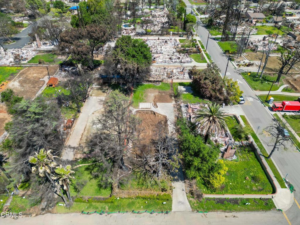 1049 E Calaveras Street