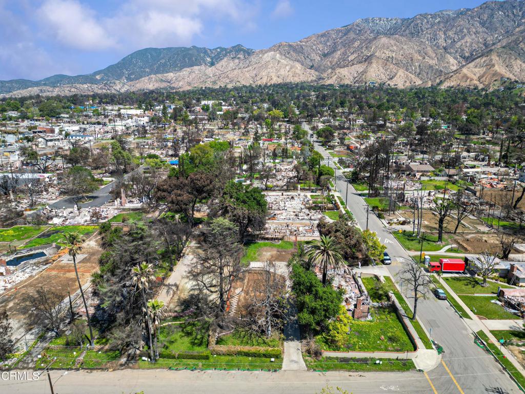 1049 E Calaveras Street