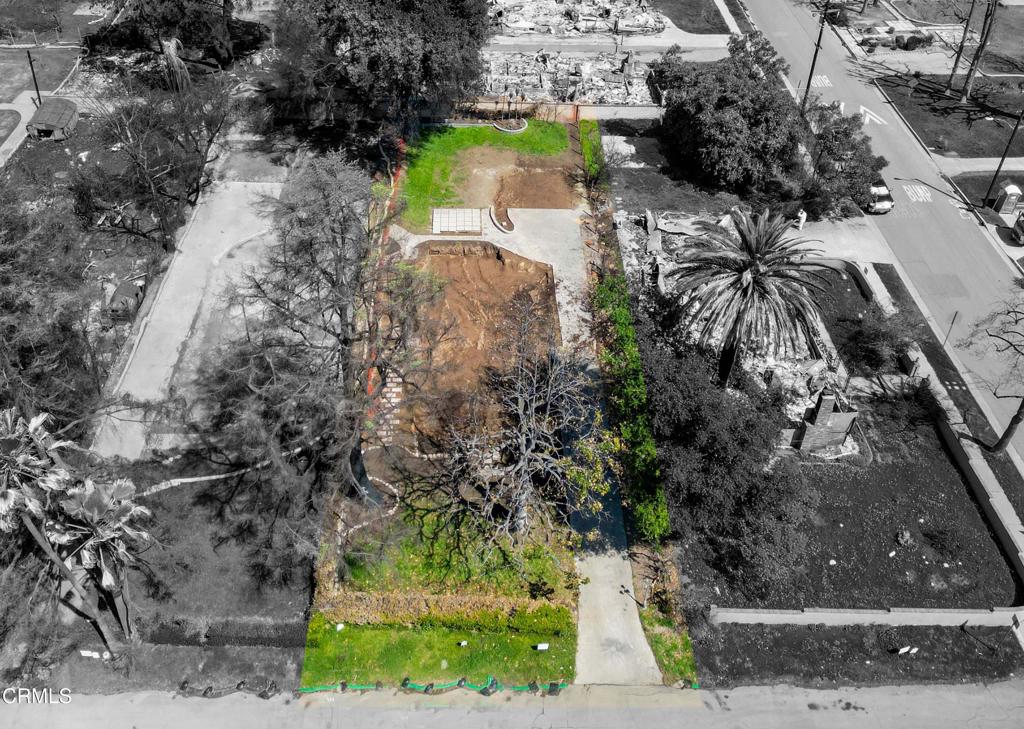 1049 E Calaveras Street