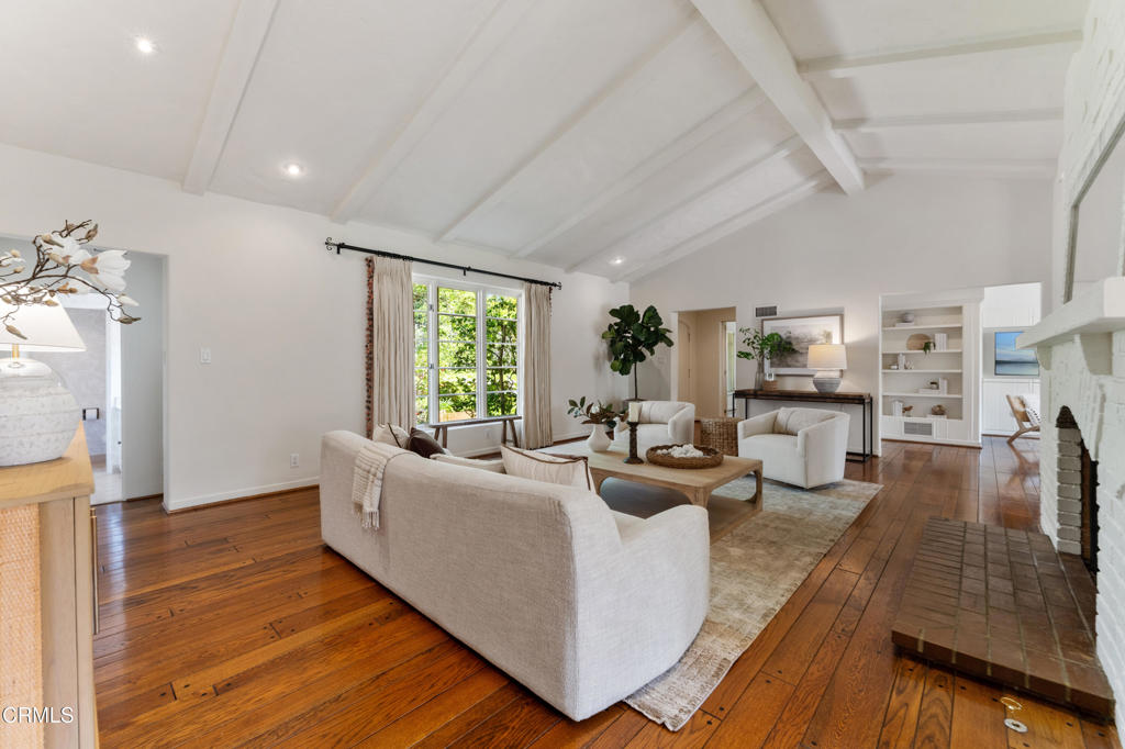 1400 Pasqualito Drive