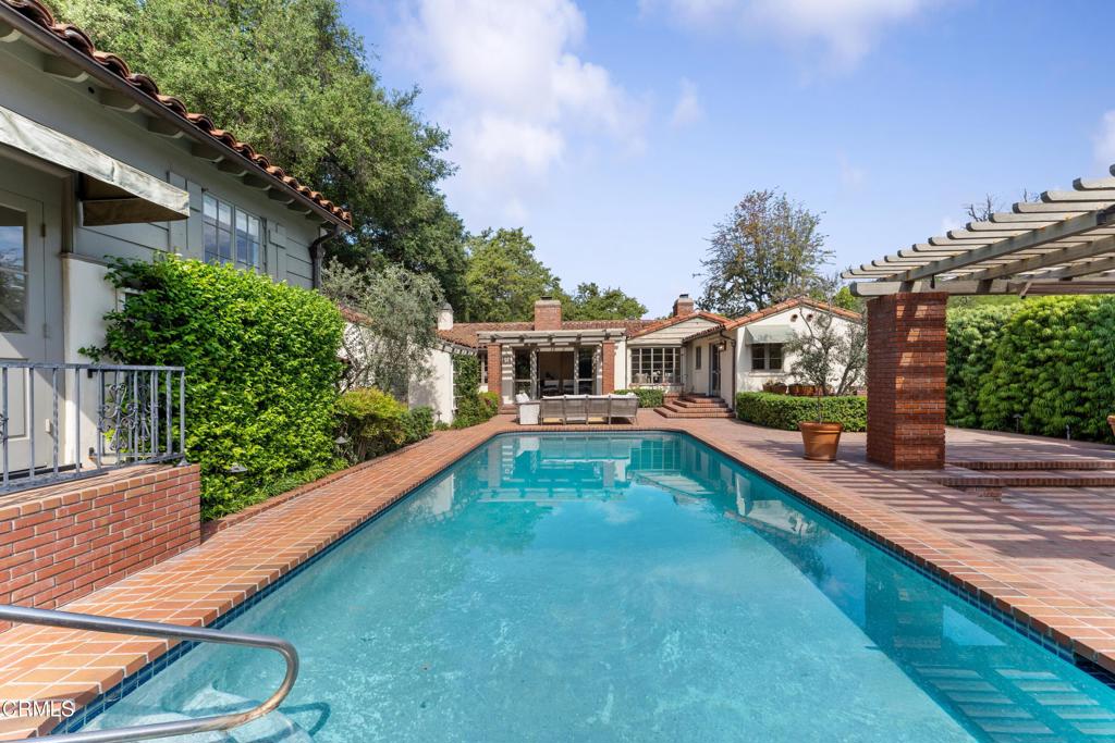 1400 Pasqualito Drive