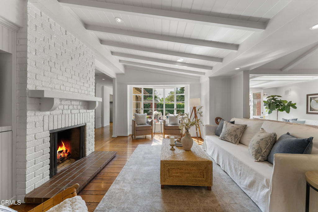 1400 Pasqualito Drive