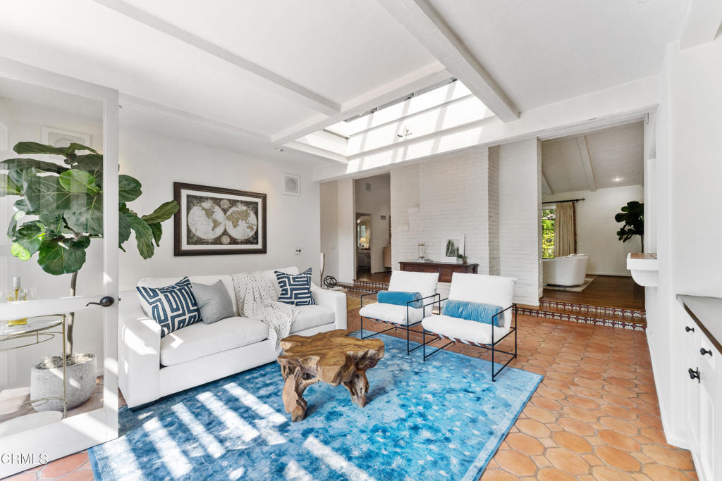 1400 Pasqualito Drive