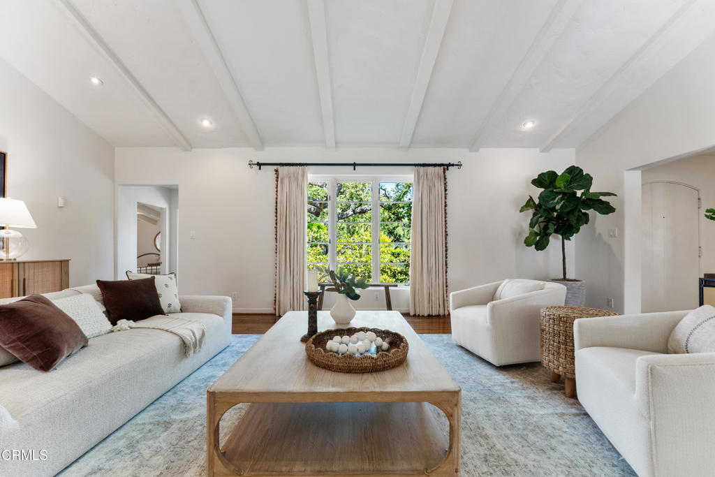 1400 Pasqualito Drive