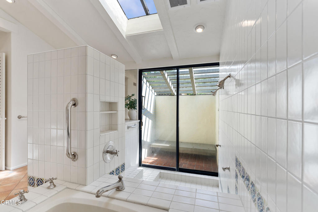 1400 Pasqualito Drive