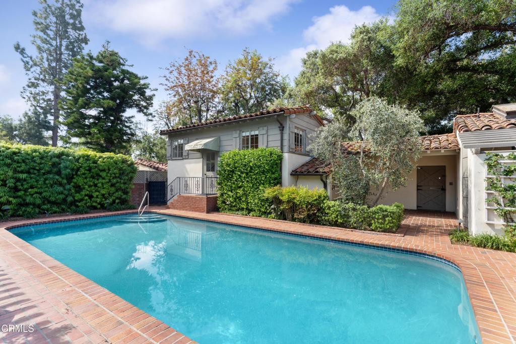 1400 Pasqualito Drive