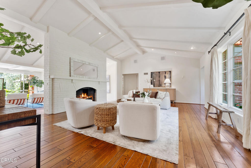 1400 Pasqualito Drive