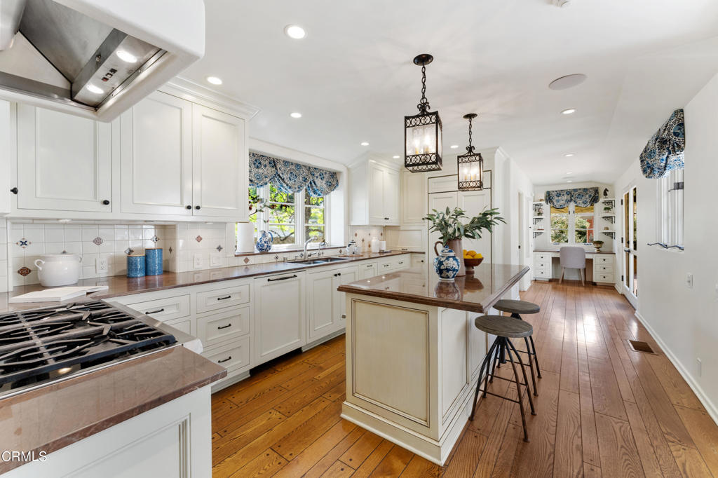 1400 Pasqualito Drive