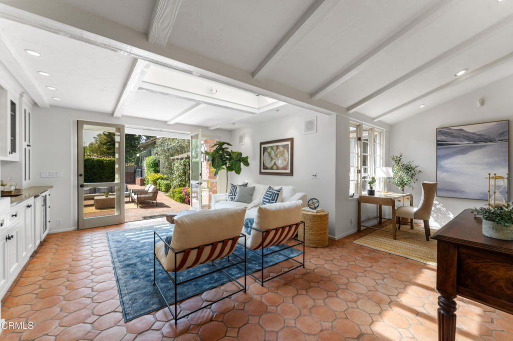 1400 Pasqualito Drive