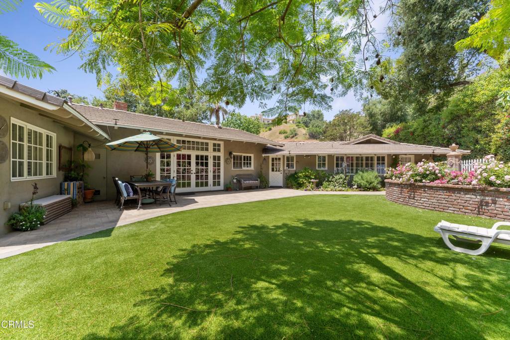 2210 Brambling Lane