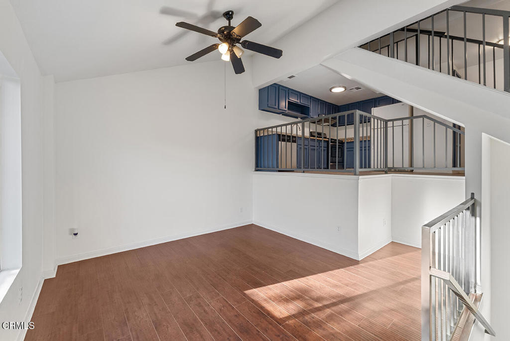 248 E Washington Boulevard 4