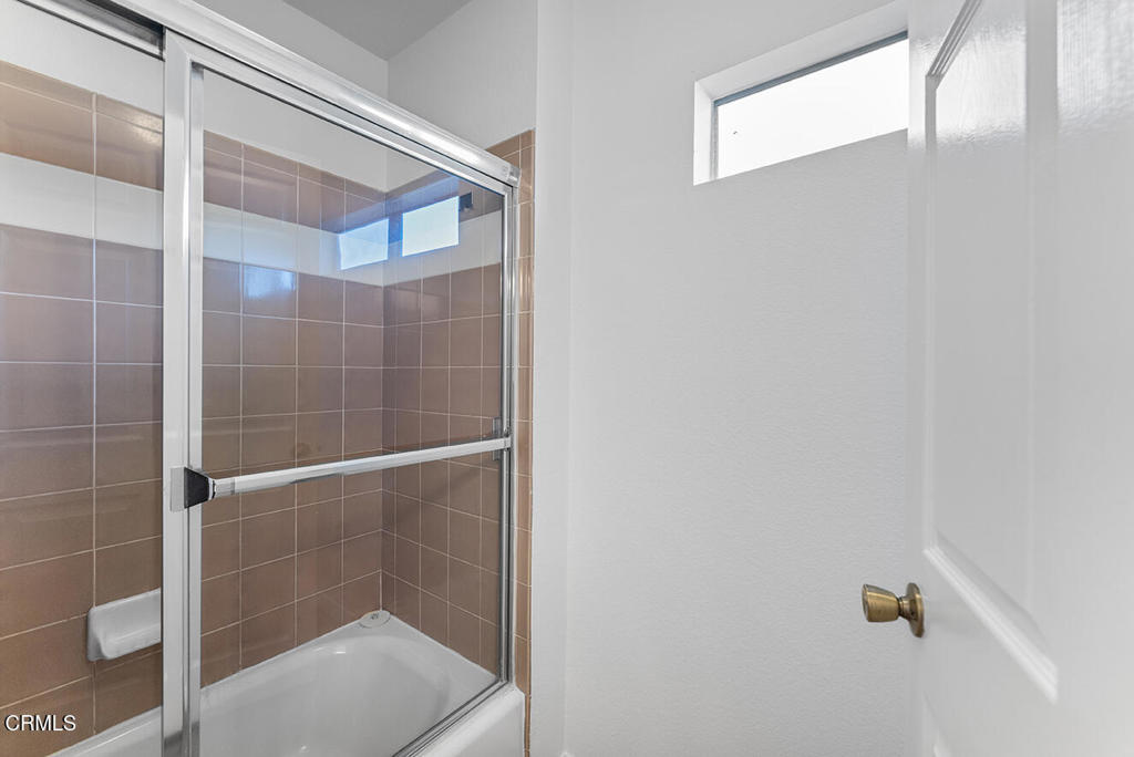 248 E Washington Boulevard 4