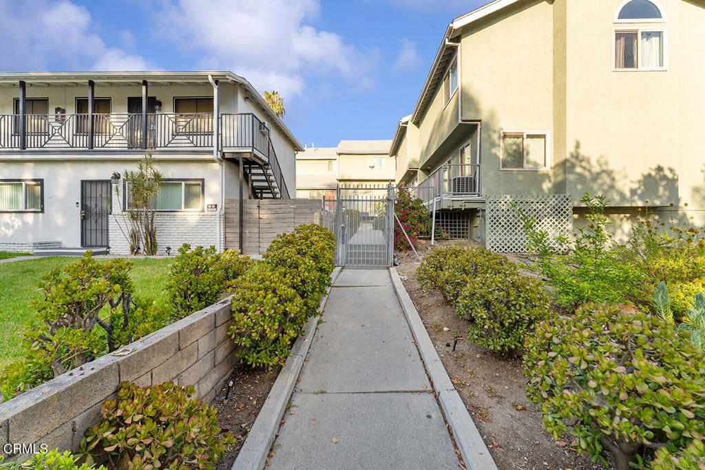 248 E Washington Boulevard 4