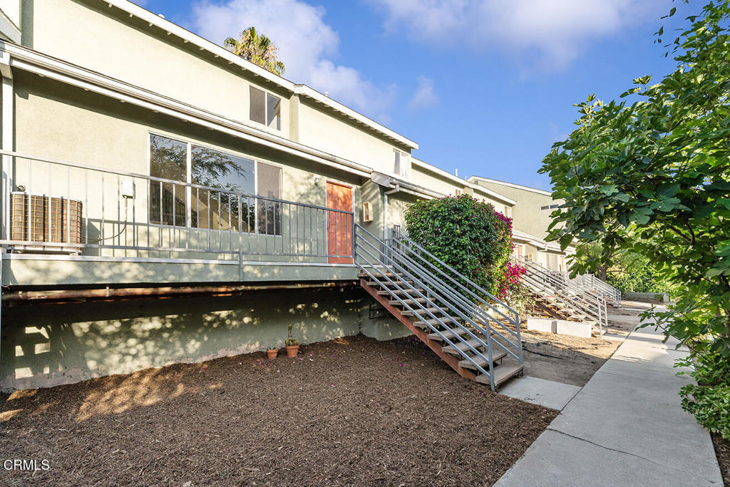 248 E Washington Boulevard 4