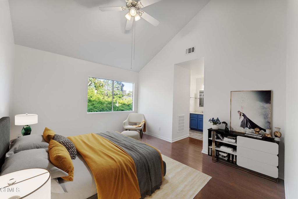 248 E Washington Boulevard 4