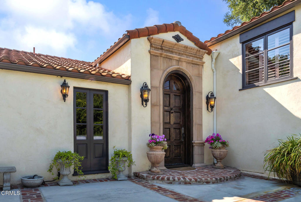 1205 Linda Vista Avenue