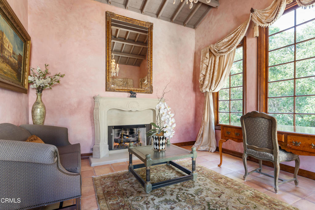 1205 Linda Vista Avenue