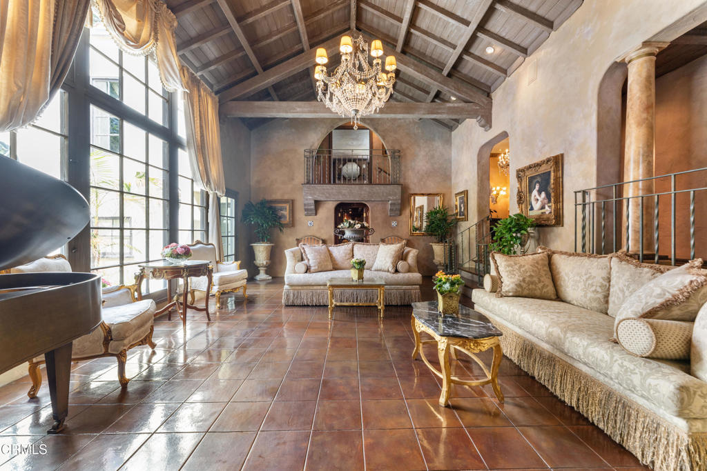 1205 Linda Vista Avenue