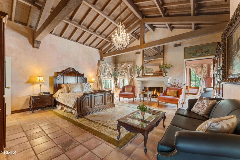 1205 Linda Vista Avenue