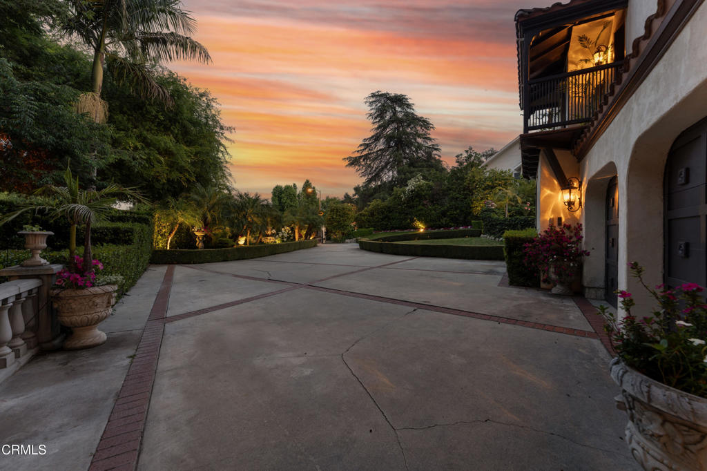 1205 Linda Vista Avenue