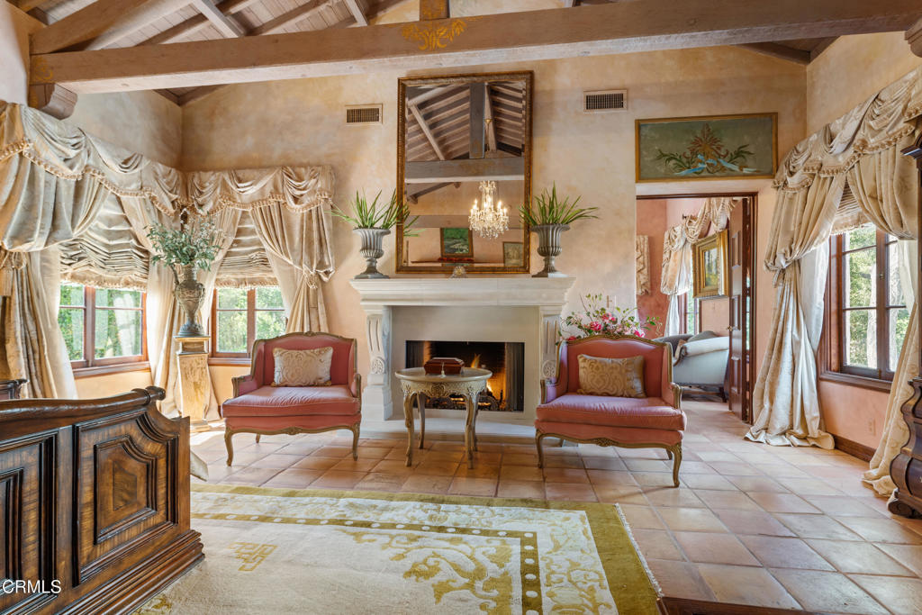 1205 Linda Vista Avenue