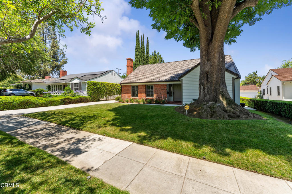1370 Bradbury Road