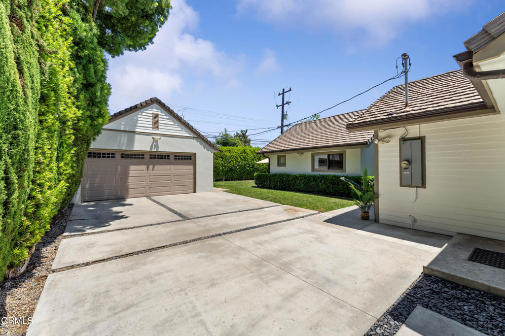 1370 Bradbury Road