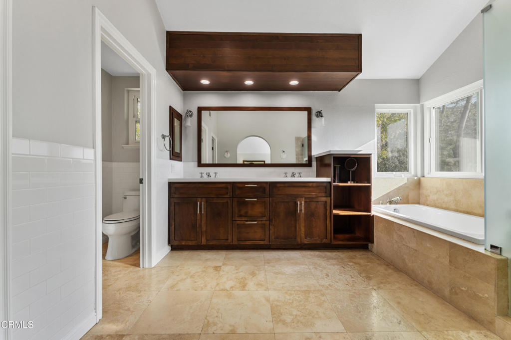 3153 Dragonfly Street