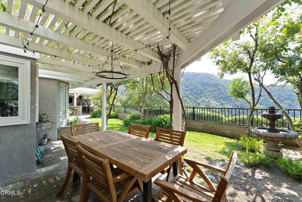 3153 Dragonfly Street