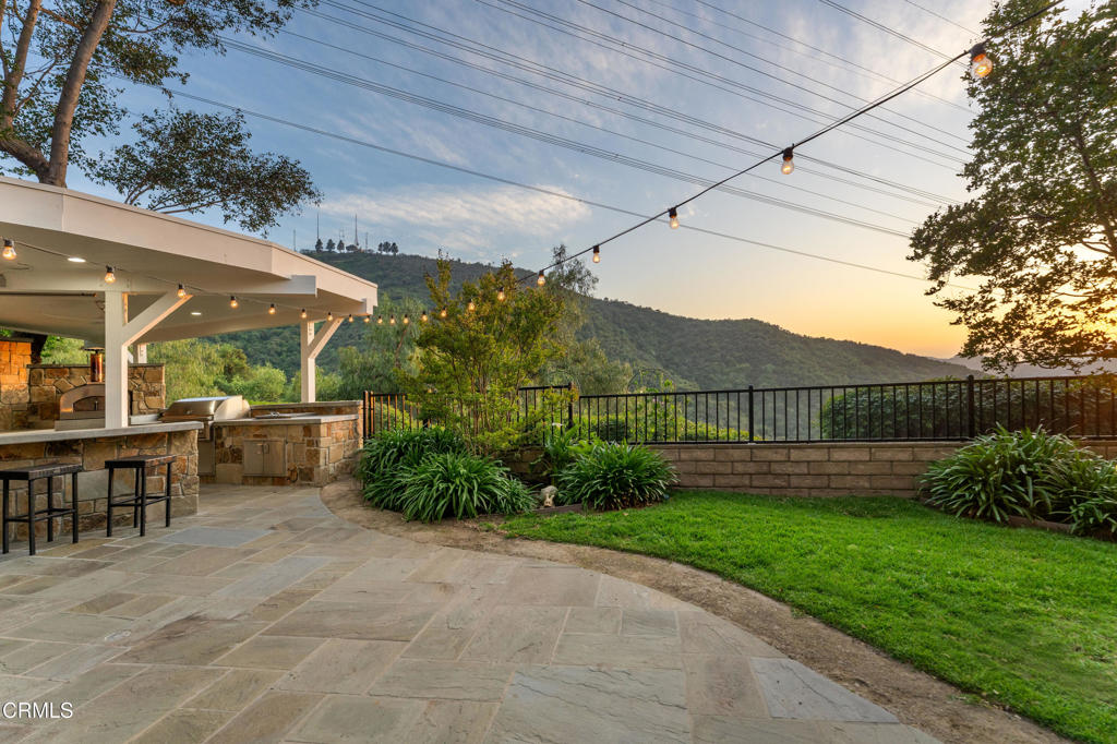 3153 Dragonfly Street