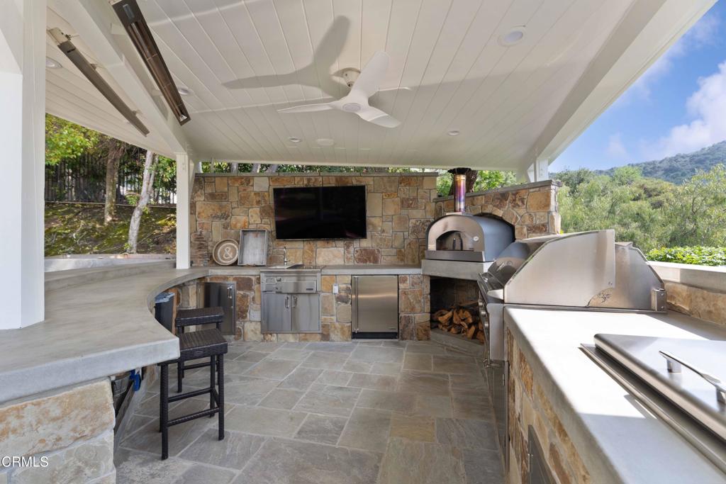 3153 Dragonfly Street