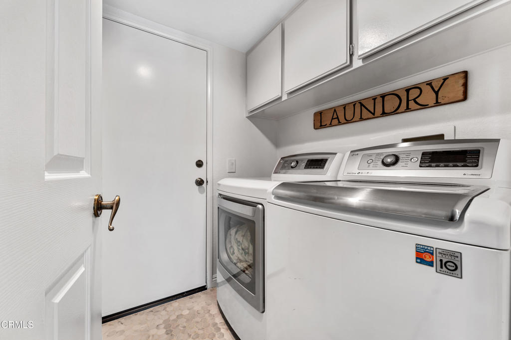 3153 Dragonfly Street