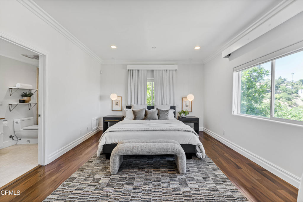 453 Frontenac Avenue