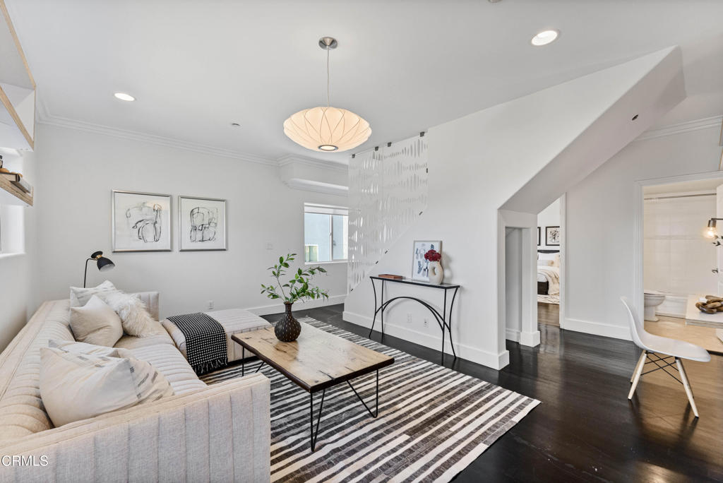 453 Frontenac Avenue