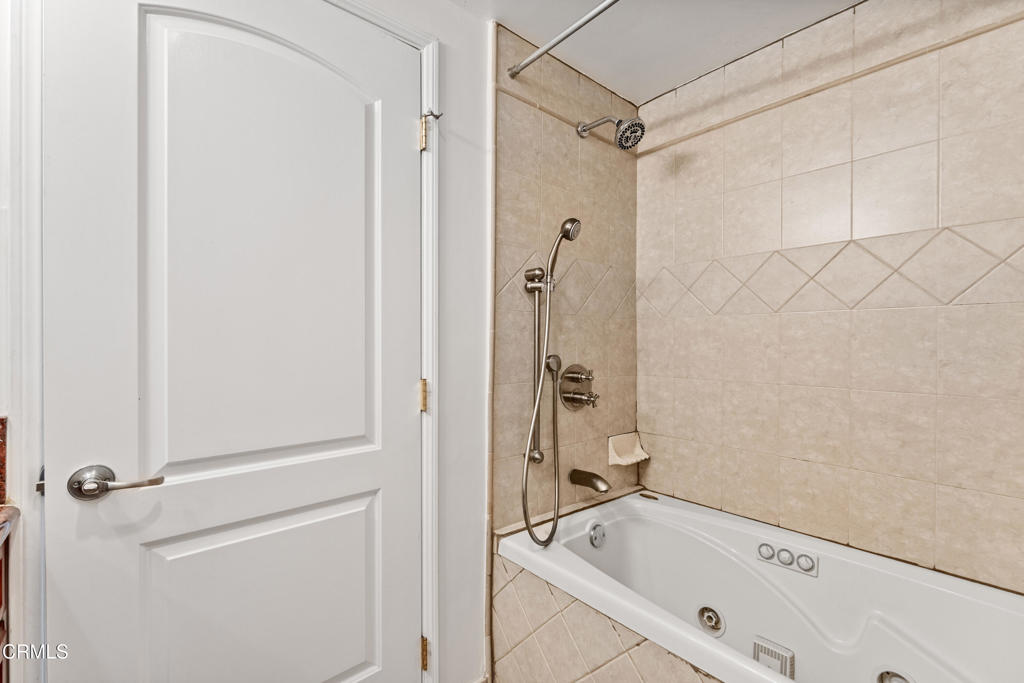 453 Frontenac Avenue