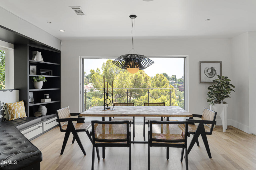 453 Frontenac Avenue