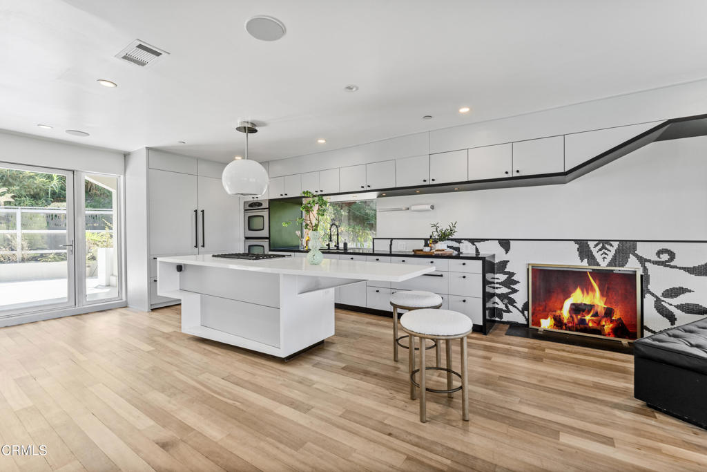 453 Frontenac Avenue