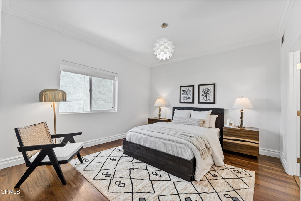 453 Frontenac Avenue