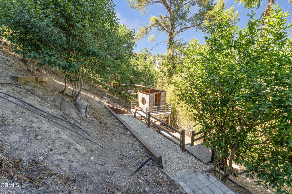 453 Frontenac Avenue