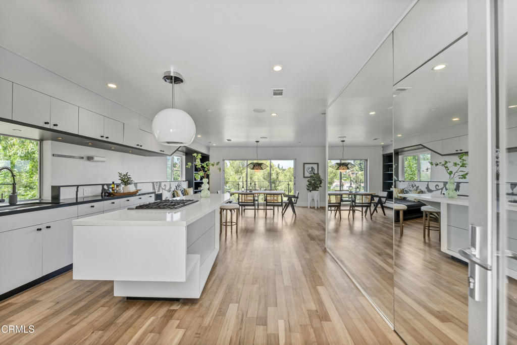 453 Frontenac Avenue