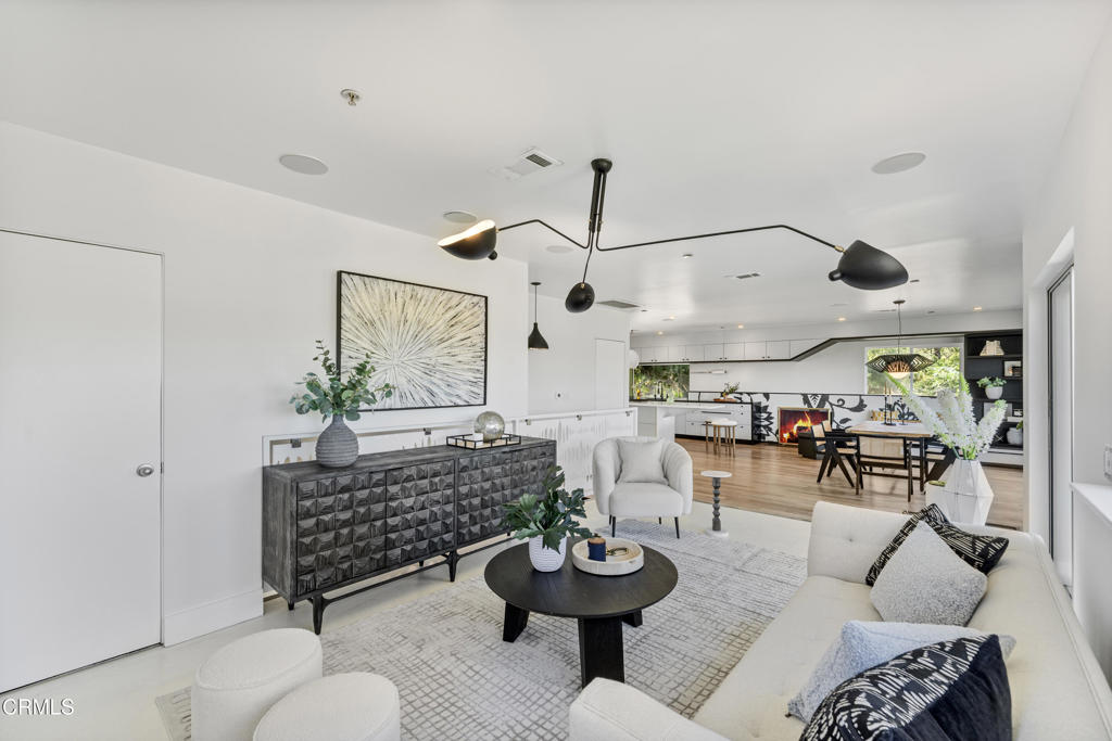 453 Frontenac Avenue