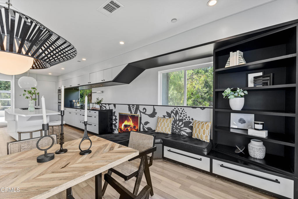 453 Frontenac Avenue