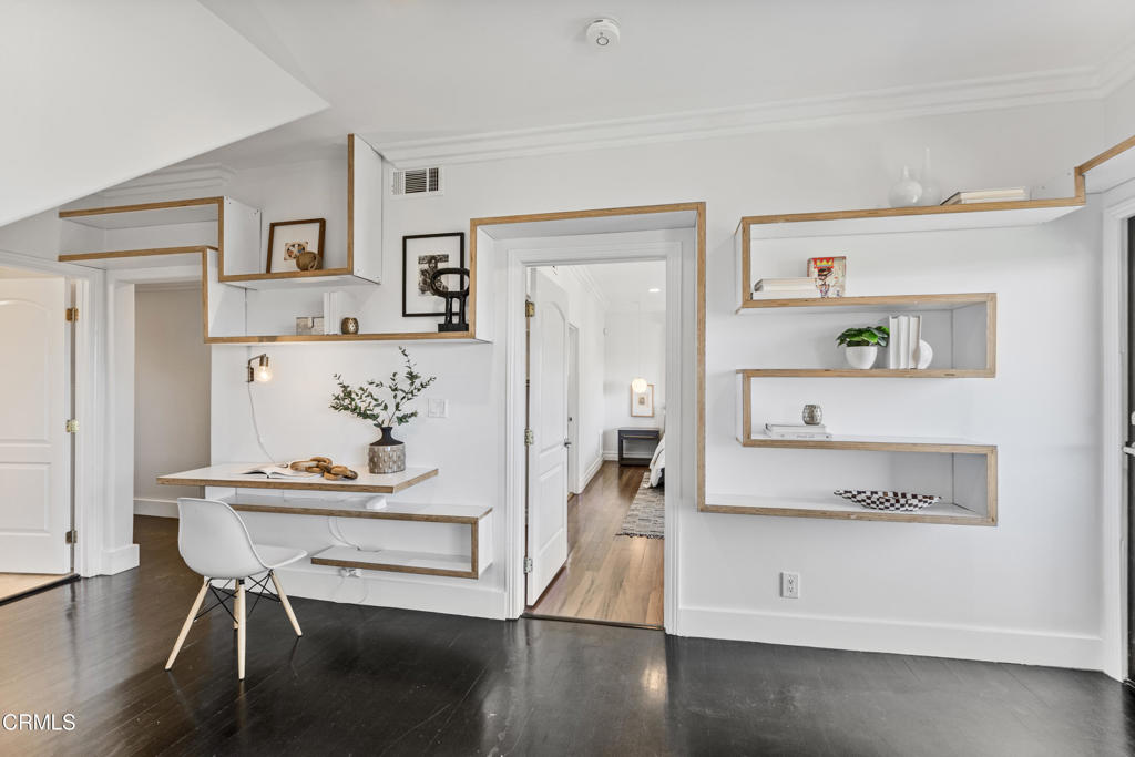 453 Frontenac Avenue